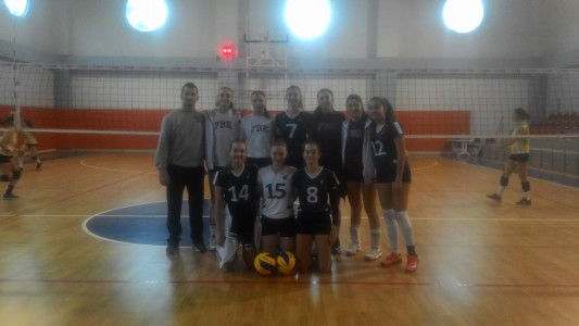 LİSELER ARASI VOLEYBOL İL BİRİNCİLİĞİ ÇEYREK FİNAL 2. MAÇINI KAZANARAK YARI FİNALİ GARANTİLEMİŞTİR.